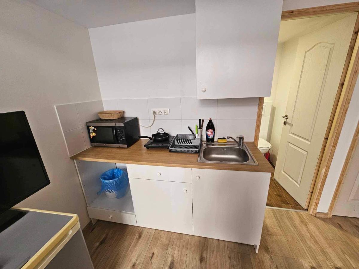Apartment 7dab Rotten 4b3 Contactless Self Check-in *