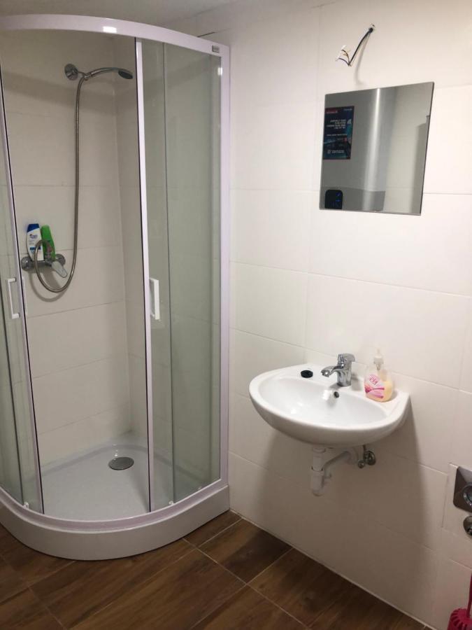 Apartment 7dab Rotten 4b3 Contactless Self Check-in *